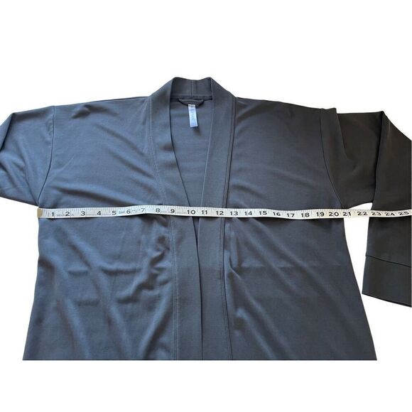 Fabletics oversized athletic wrap - Picture 7 of 8